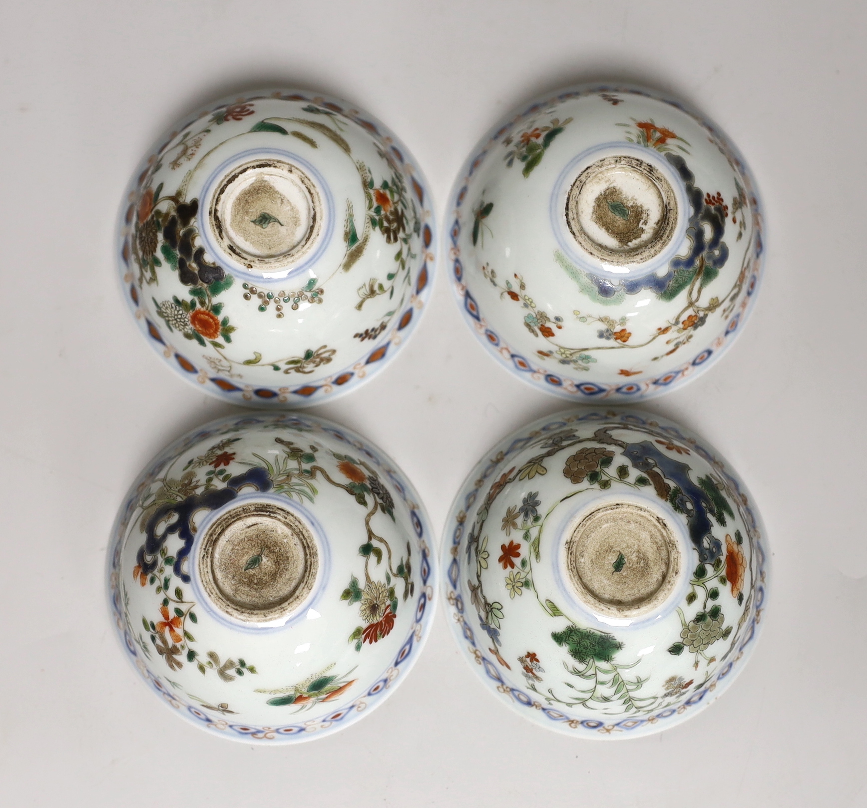 A set of four Chinese enamelled teabowls, 8.5cm diameter